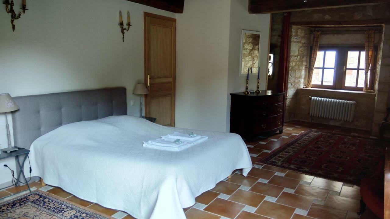 Alojamento de Acomodação e Pequeno-almoço Château De Mauriac 4*